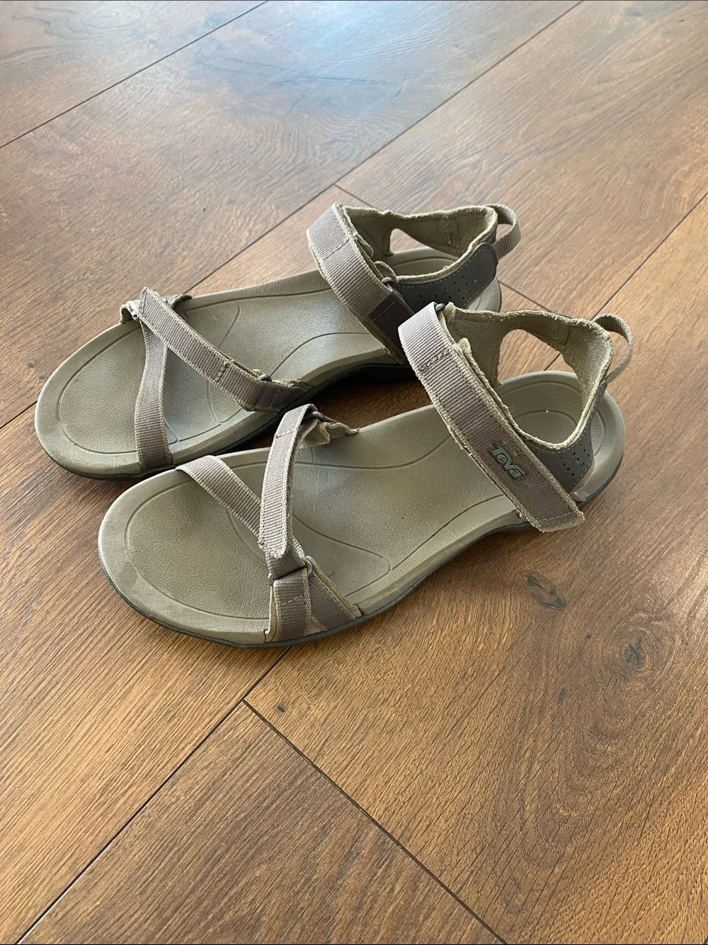 Women’s Brown Teva Sandals (Size 6.5)